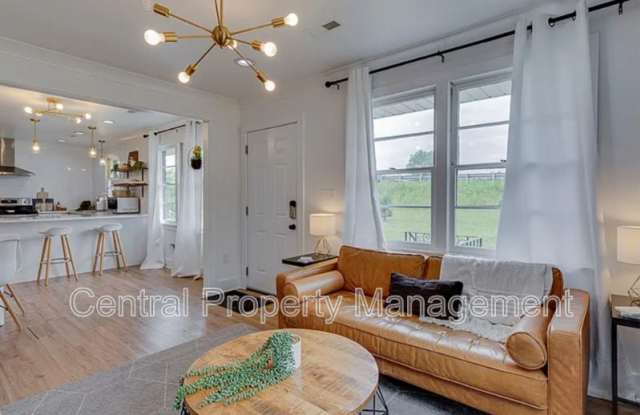 Photo of 1126 N Hwy 25