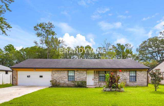 Photo of 1621 Twin Oak Drive East