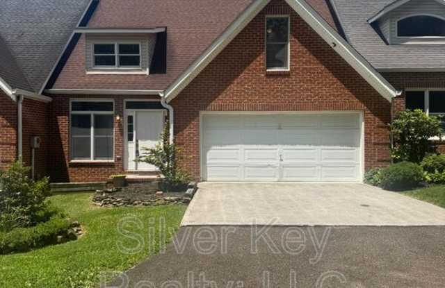 136 South Matlock