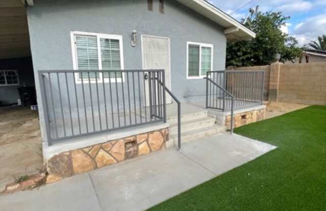 South 2nd- 4 Bed 2 Bath Remodeled Home in El Cajon!