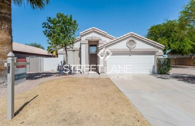 661 South Peppertree Drive
