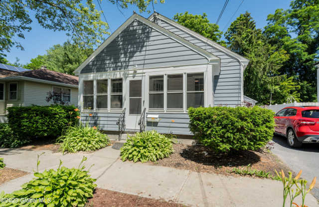 38 Madison Street
