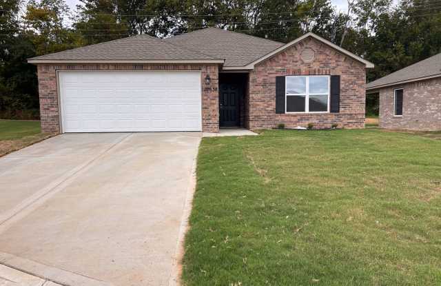 RENT READY!! Built in 2024! Great house in Chaffee Crossing