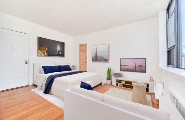 400 West 45th Street