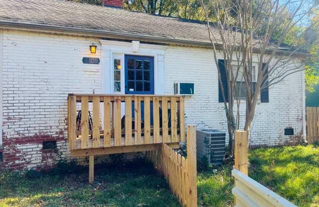 Photo of 2 bed, 2 bath in LOSO.