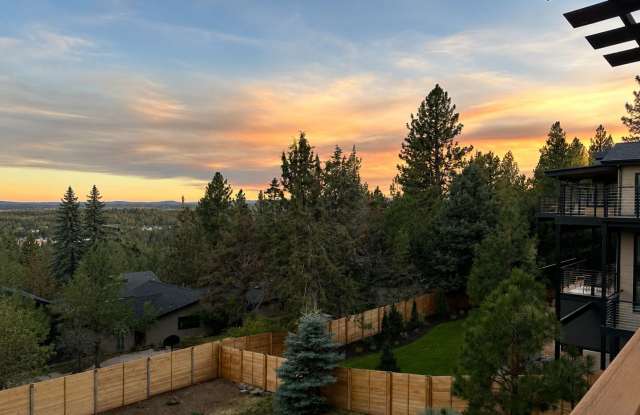 Light-Filled Bend Split-Level with Mountain Views & Flexible Space