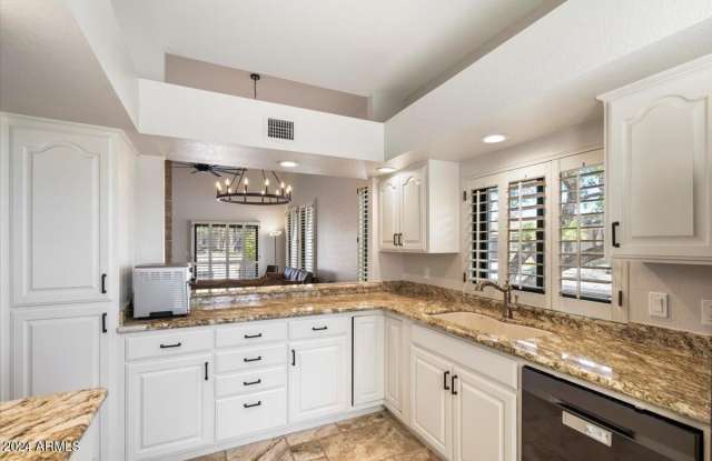 25515 N FOREST Road N unit: 2