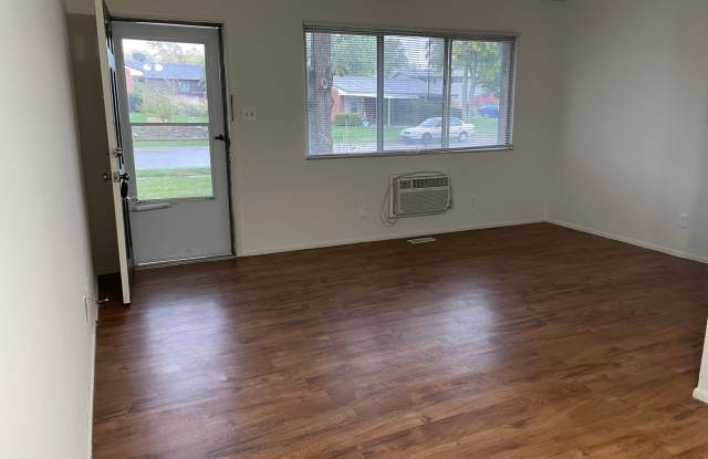 1 Bedroom Ranch Style Apartment