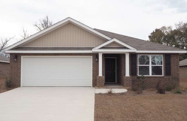 3 Bedroom in Foley! - 1692 Abbey Loop, Foley, AL 36535