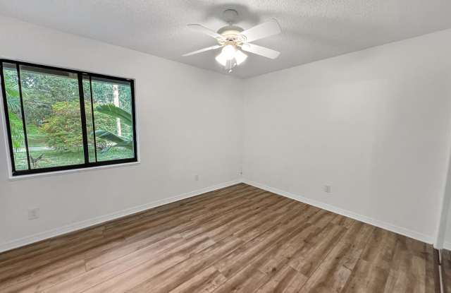 7276 Pelas Circle