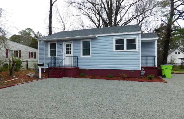 900 Simmons Street - Newly Refurbished Home Available Now!
