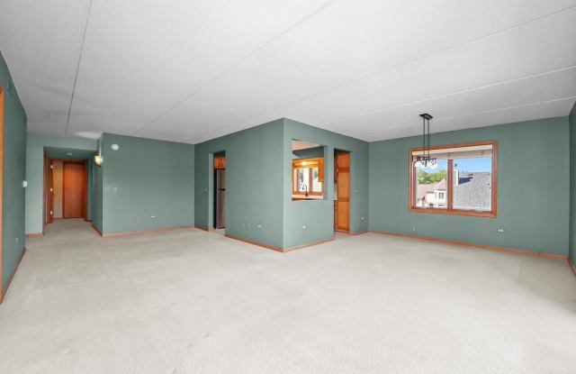 5360 N Lowell Avenue