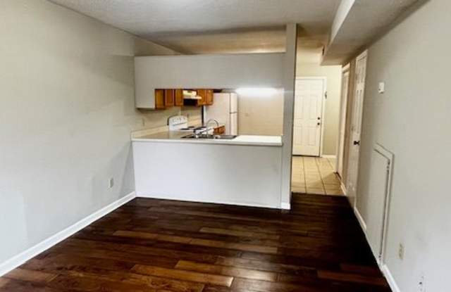 154 Villa Court Unit D