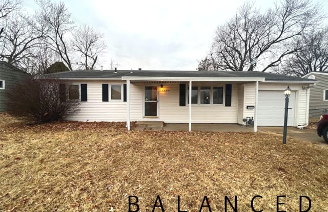 1549 SW Brunswick Rd - 1549 Southwest Brunswick Road, Topeka, KS 66604