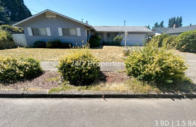 2321 SE 102nd Ave - 2321 Southeast 102nd Avenue, Portland, OR 97216