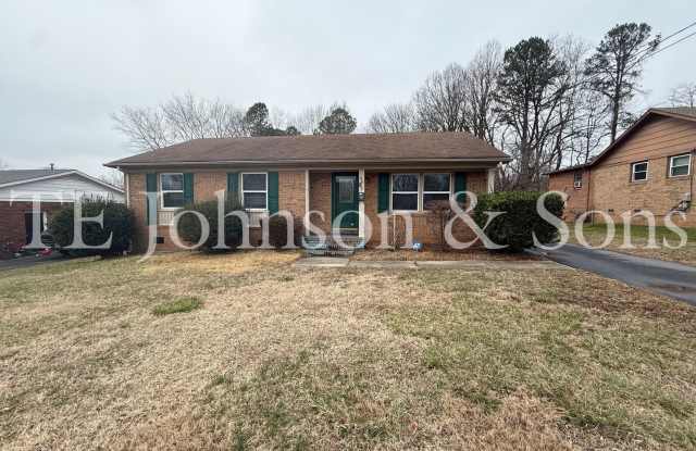 Charming 3 Bedroom Home with Hardwood Floors and Large Backyard in Winston-Salem
