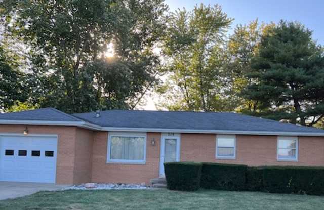 718 South East Street