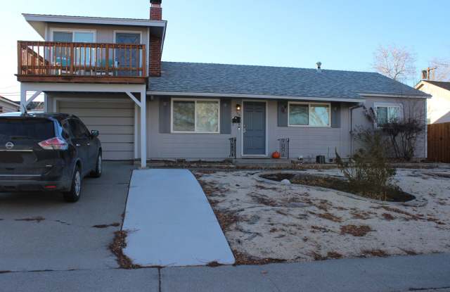 Charming 3-Bedroom, 2-Bath Home - Pet Friendly!