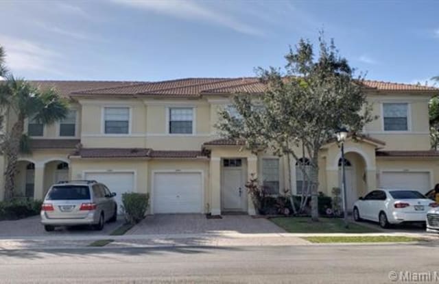 2552 SW 84th Ter - 2552 Southwest 84th Terrace, Miramar, FL 33025