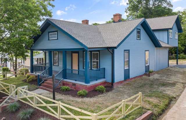 1011 Holloway Street