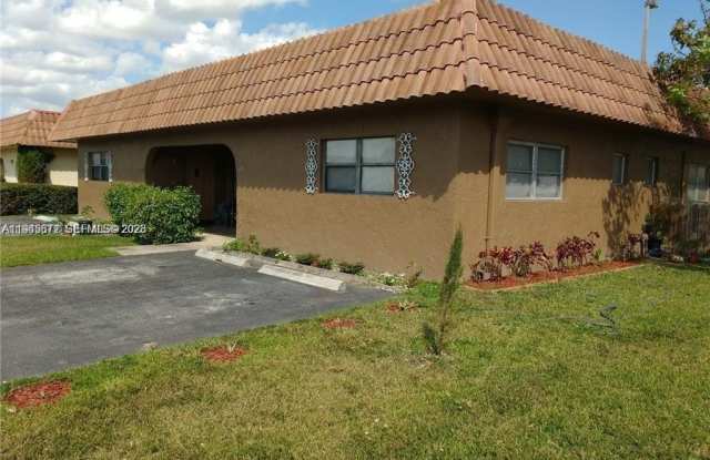 Photo of 7006 NW 78th Ave