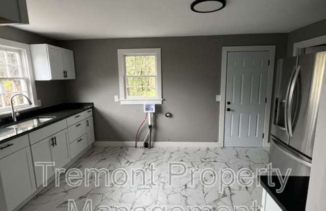 2512 Campbell Street