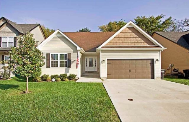 564 Falkland Cir - 564 Falkland Circle, Clarksville, TN 37042