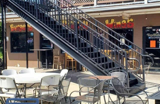 196 SE Brooks Street