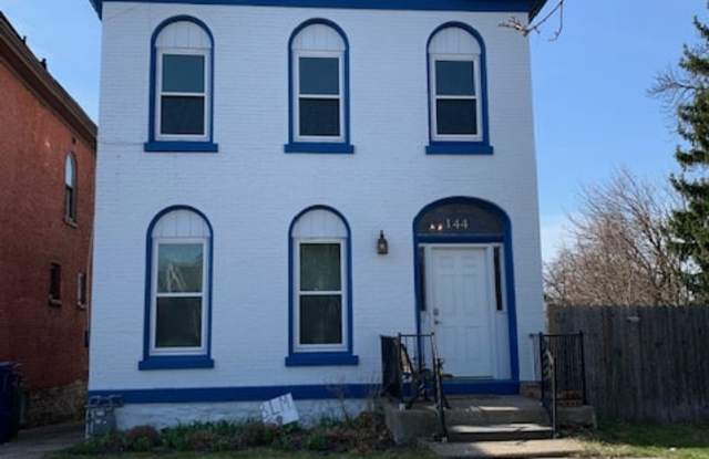 144 Cottage Street