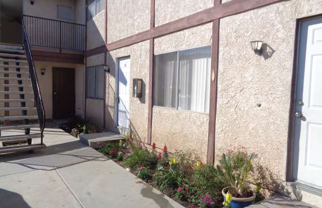 4128 W Avenue L Apt D - 4128 West Avenue L, Quartz Hill, CA 93536