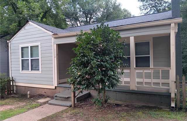 Photo of 1112 Regent Street SW unit: Apt 1