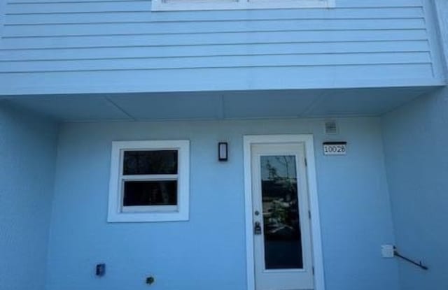 1002 Shorewinds Drive