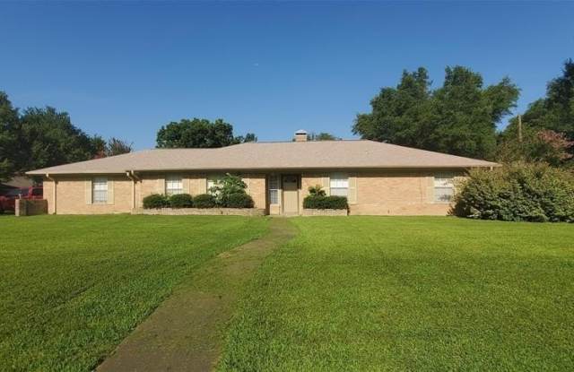 Photo of 128 Royal Lane