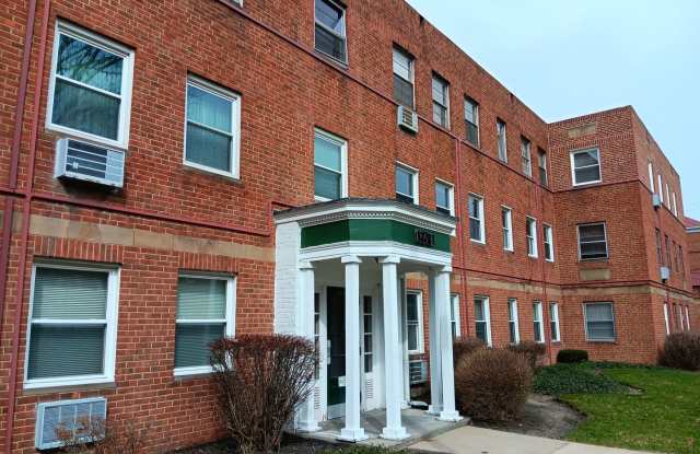 Photo of 13781 Cedar Rd #207