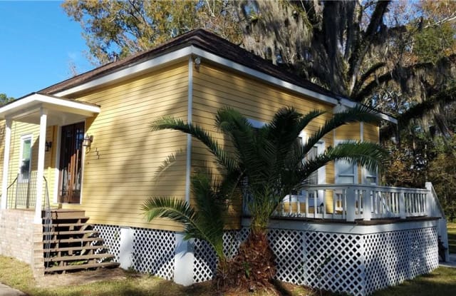 101 8TH Street - 101 8th St, Madisonville, LA 70447