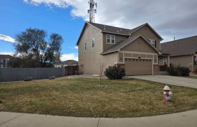 Beautiful 4-Bed, 3.5-Bath Home with Mountain Views on Quiet Cul-de-Sac