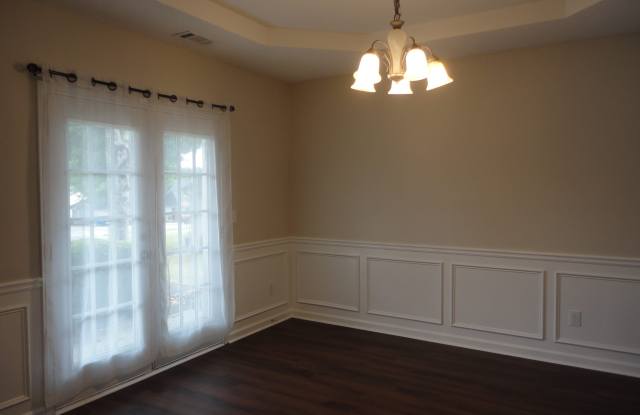 1715 Crestwell Lane Southwest Lane