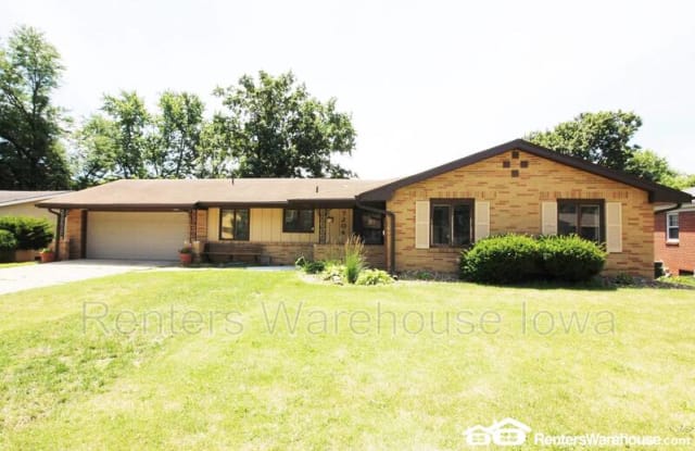 7204 Bellaire Ave - 7204 Bellaire Avenue, Windsor Heights, IA 50324