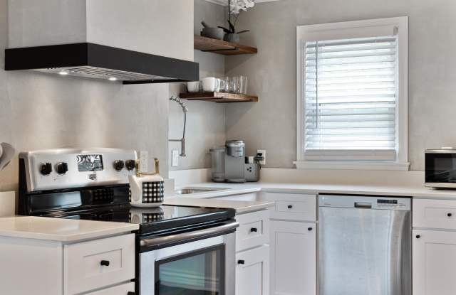 8472 Colgate Street - 2