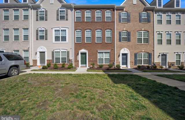 5319 GREENWICH CIR