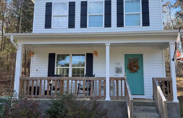 Photo of 518 Lake Head Road