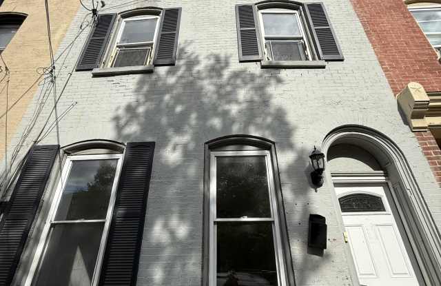 715 West 8th Street - Unit 1