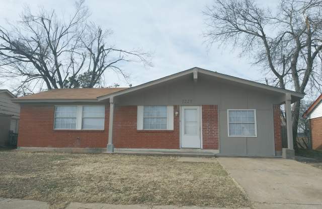 1225 Mcdonald Dr