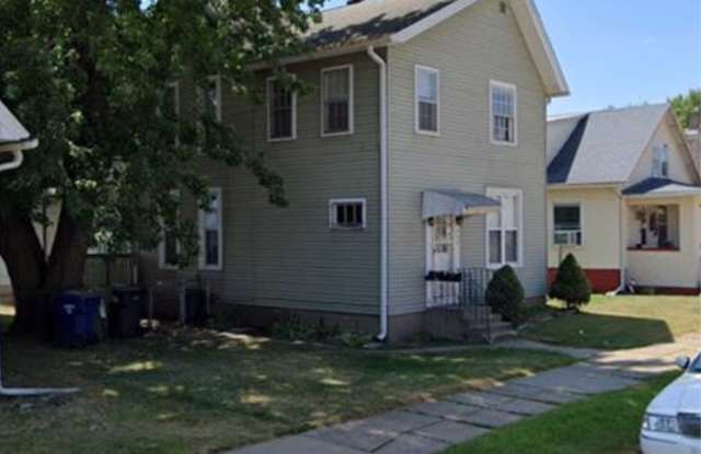 235 6th Ave N