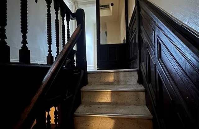 542 Macdonough Street