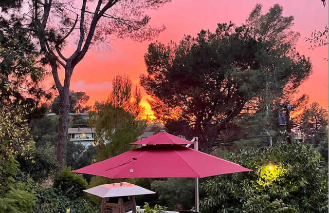 Photo of Furnished Modern 2-Bedroom, 2.5-Bath Single Family Home in Pasadena Unified School District