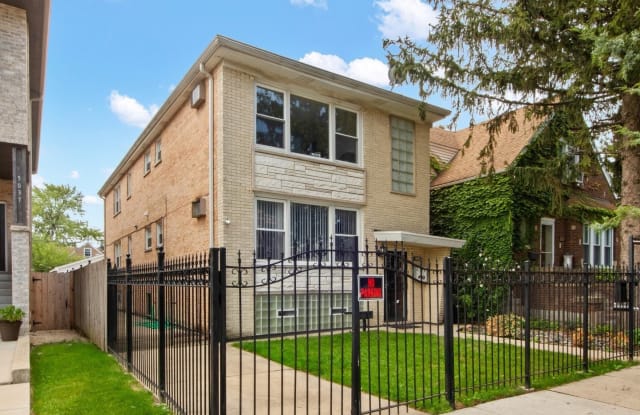 5043 W Cornelia Avenue - 5043 West Cornelia Avenue, Chicago, IL 60641