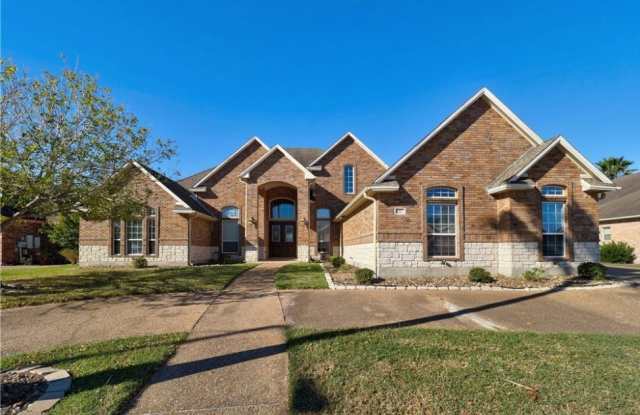 11 W Bar Le Doc Drive