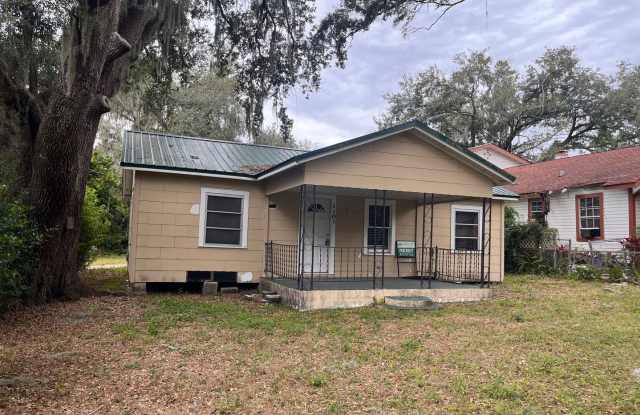 1101 N. Burton Street- 2 Bed, 1 Bath Home for Rent