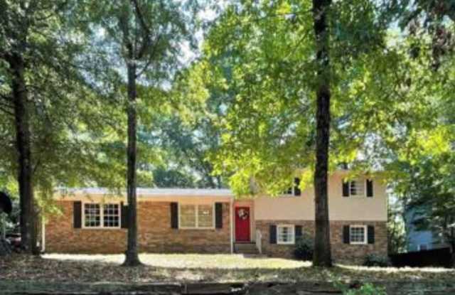 527 University Cir - 527 University Circle, Athens, GA 30605